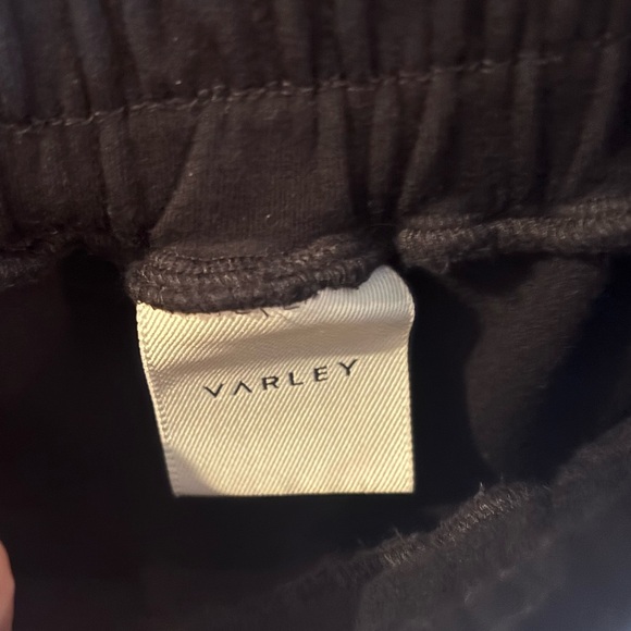 Varley High Rise Short - Picture 3 of 5